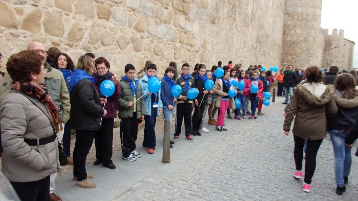 Abrazo a la muralla3